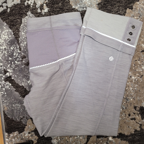 Lululemon Ride on Crop - Picture 8 of 10